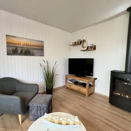Vakantiehuis Comfortably Equipped For 4 People *