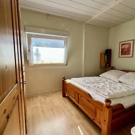 Semesterbostad Spacious With Garden In Park Eureka
