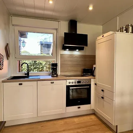 Comfortably Equipped For 4 People Vakantiehuis Sint Maartensvlotbrug