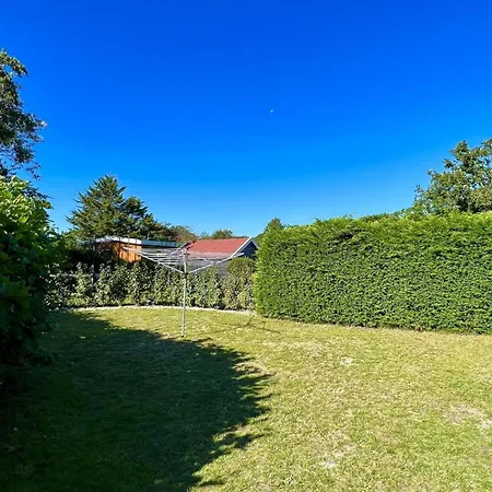 Holiday home Spacious With Garden In Park Eureka *