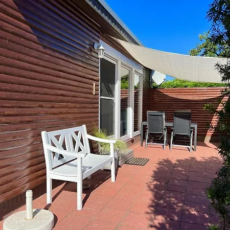 Spacious With Garden In Park Eureka