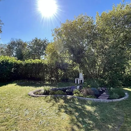 Spacious With Garden In Park Eureka Holiday home